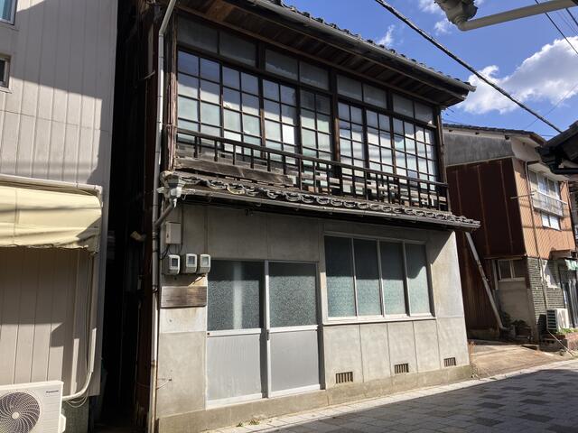 detached 佐賀県唐津市呼子町呼子 地図を見る
