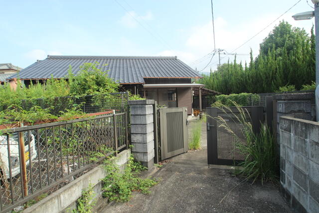detached 佐賀県杵島郡大町町大字福母 地図を見る