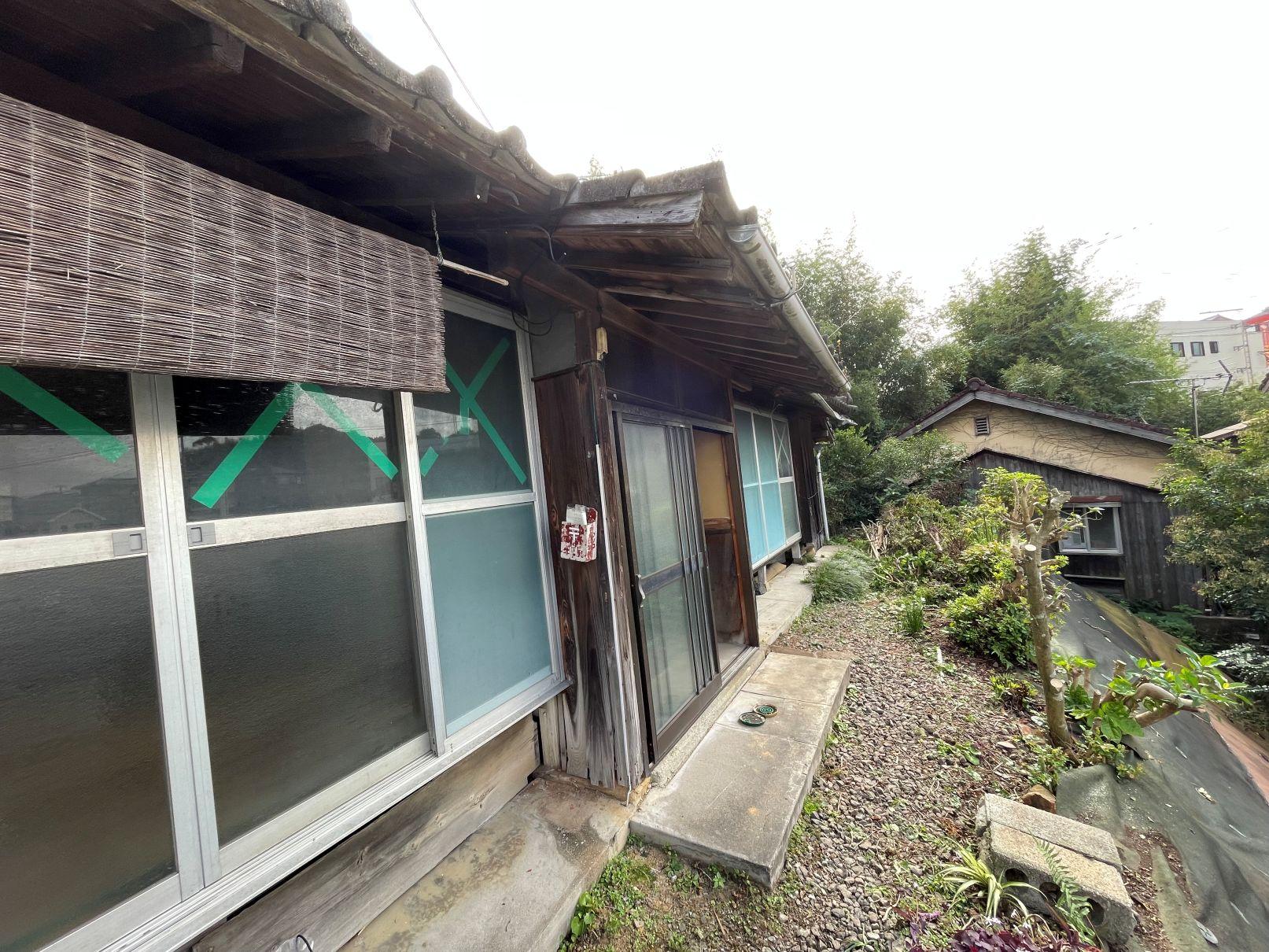 detached 長崎県諫早市多良見町化屋 地図を見る