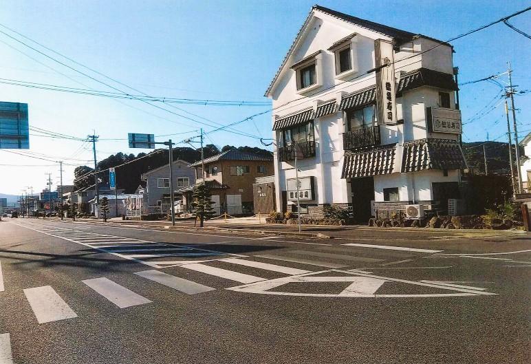 現地（外観）／前面道路含む外観
