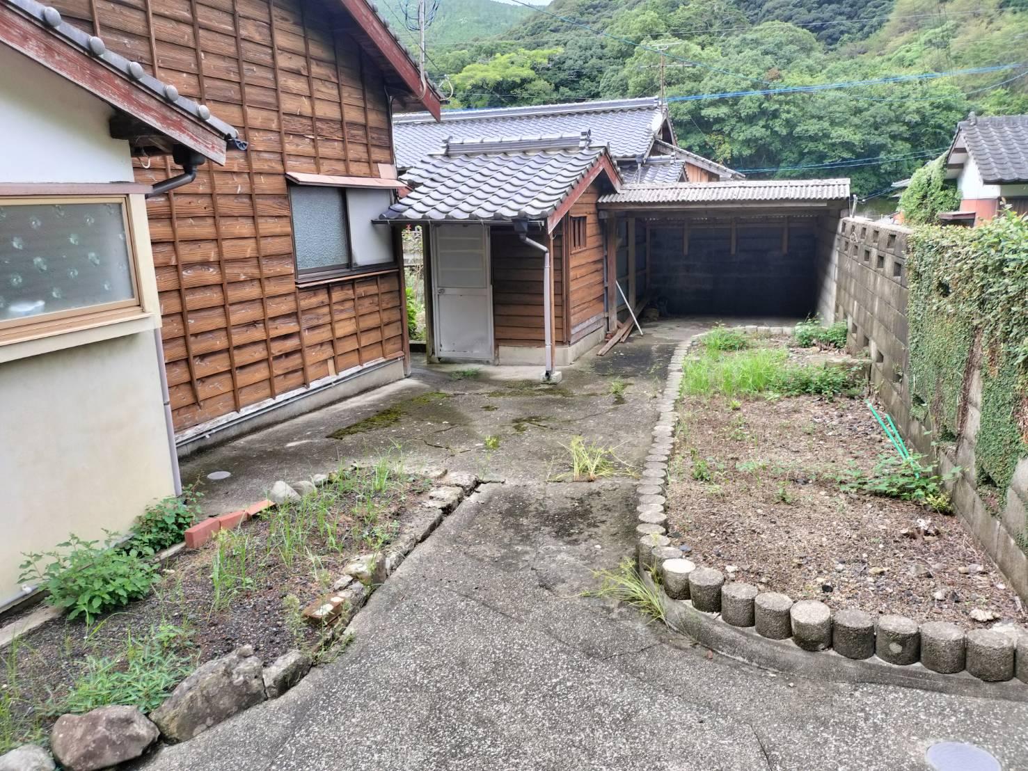 detached 長崎県北松浦郡佐々町鴨川免 地図を見る