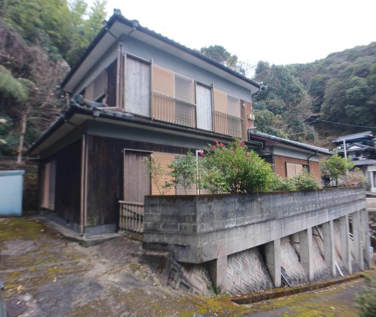 長崎県長崎市の一戸建て | 300万円 | 6DK | 200.5m² | Akiyama house finder