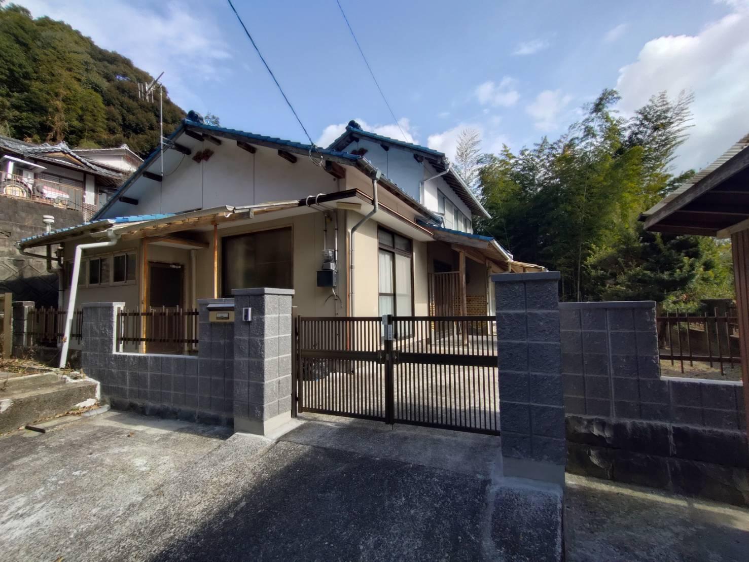 detached 長崎県佐世保市上原町 地図を見る