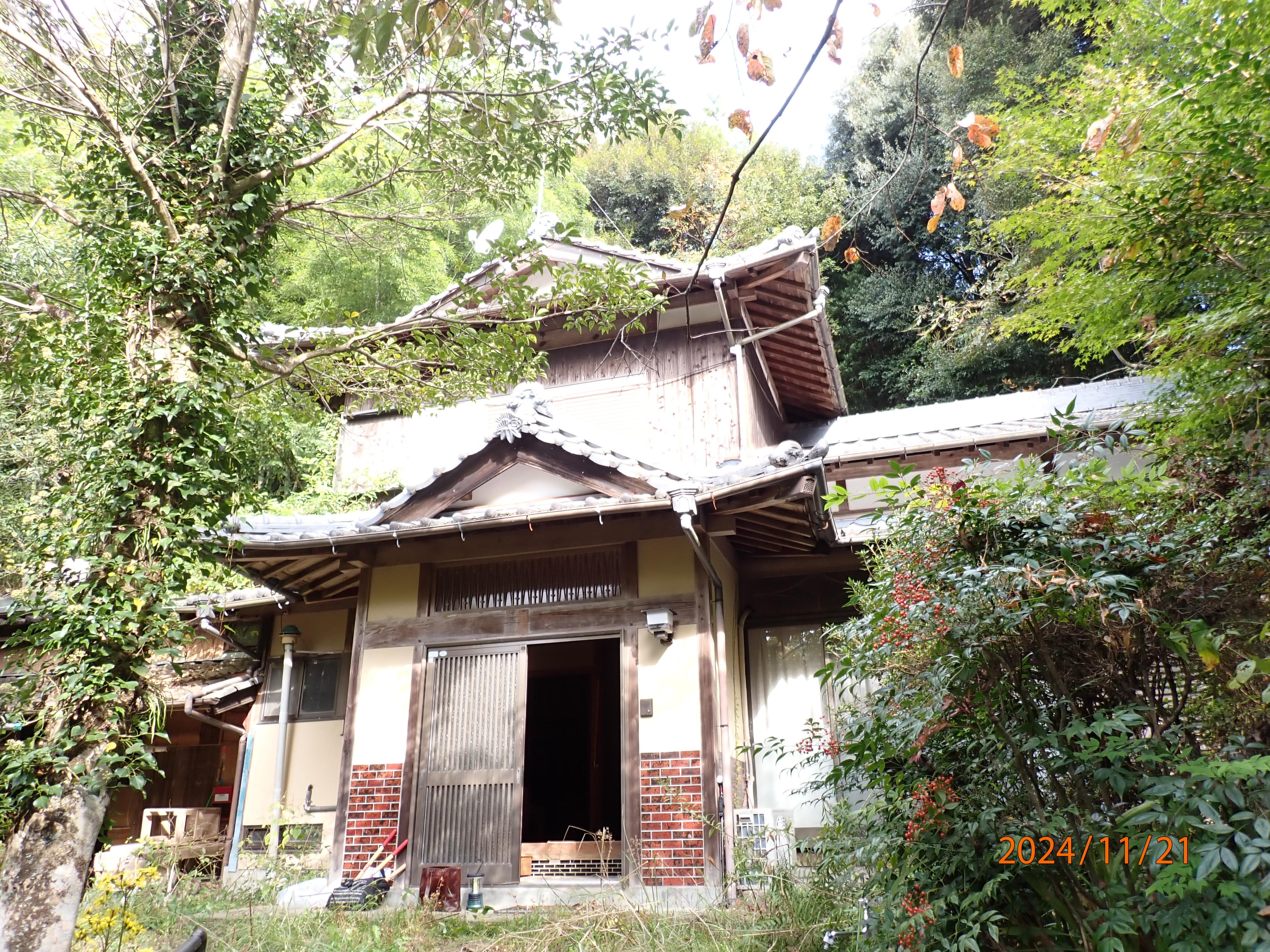 長崎県佐世保市の一戸建て | 180万円 | 6SDK | 1092.86m² | Akiyama house finder