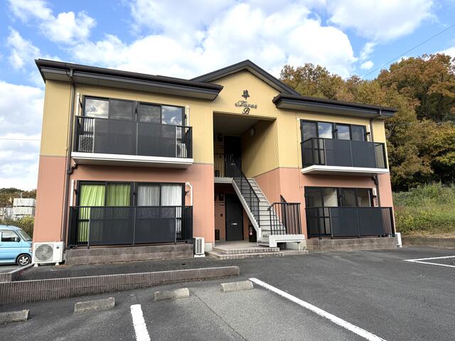 宇城市松橋町内田｜一棟売アパートの写真1
