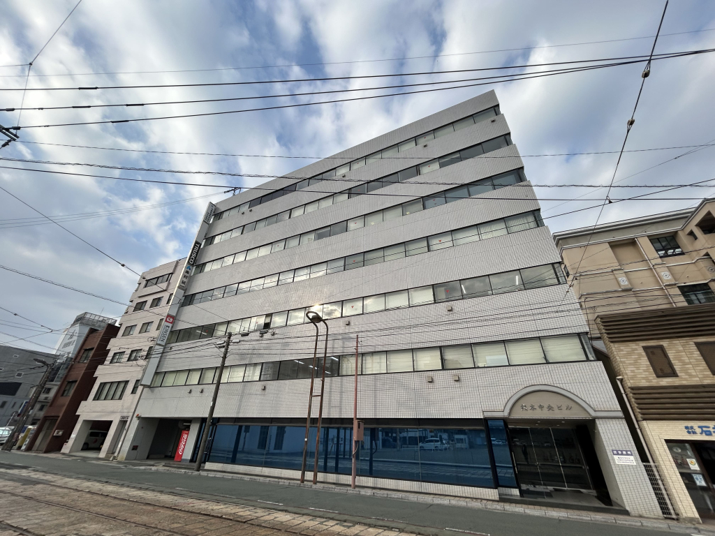 情報提供会社