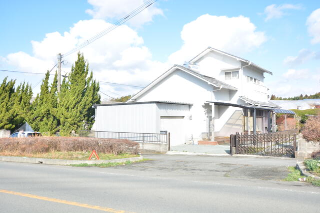 熊本県熊本市の一戸建て | 1100万円 | 4LDK | 181.16m² | Akiyama house finder