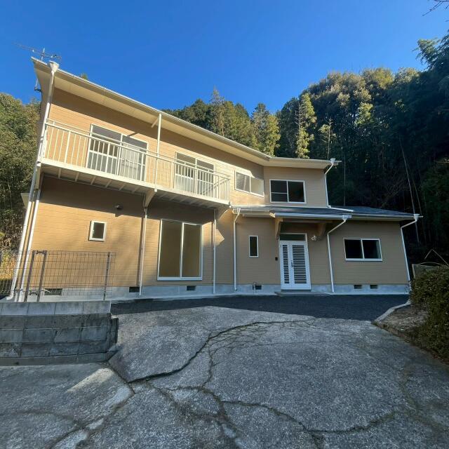 熊本県人吉市の一戸建て | 1691万円 | 4LDK | 213.32m² | Akiyama house finder