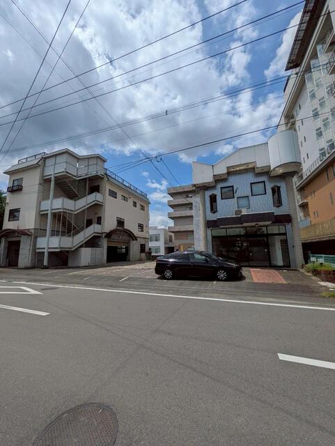 人吉市土手町｜店舗事務所の写真1