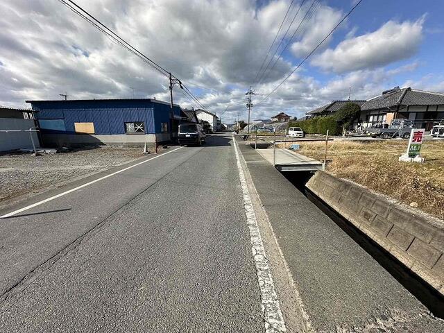 八代市鏡町芝口｜售地的照片1