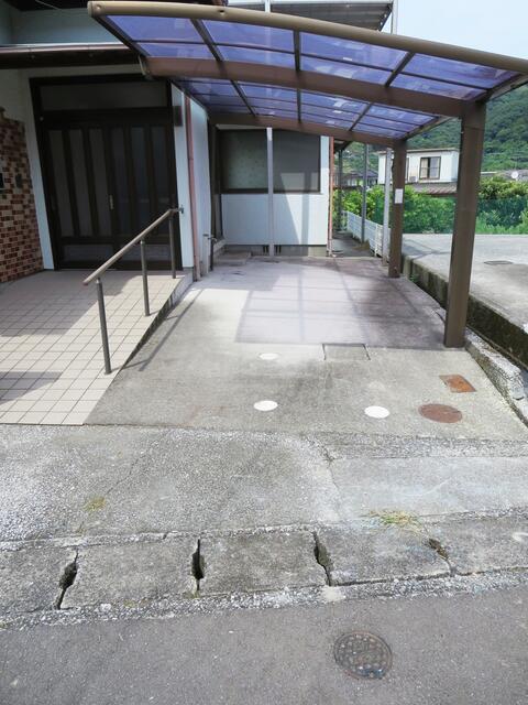 detached 大分県津久見市大字津久見