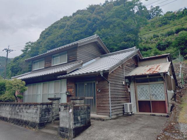 detached 大分県佐伯市本匠大字小半 地図を見る