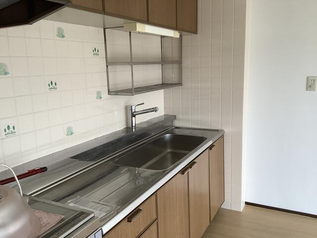 キッチン／システムキッチン