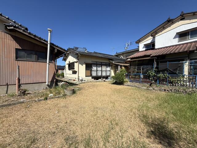 detached 福岡県築上郡吉富町大字小犬丸 地図を見る