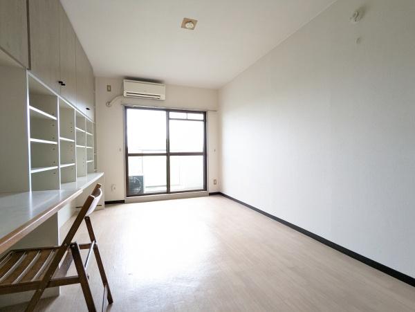 リビング以外の居室／日当たりも良好です！