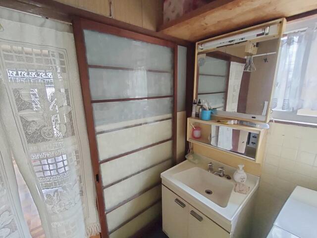detached 大分県大分市大字森