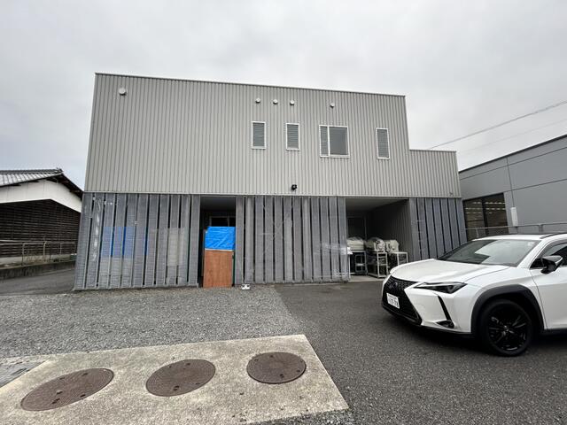 建物の裏側です！