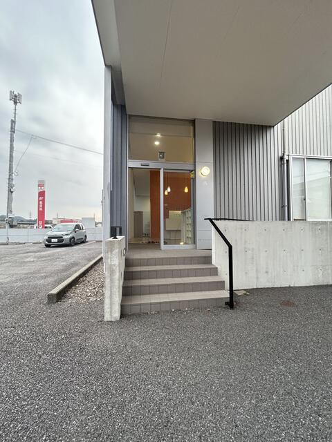 店舗部分の正面入口です！