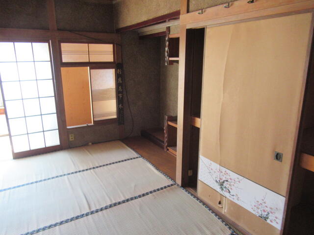 detached 大分県佐伯市葛港 地図を見る