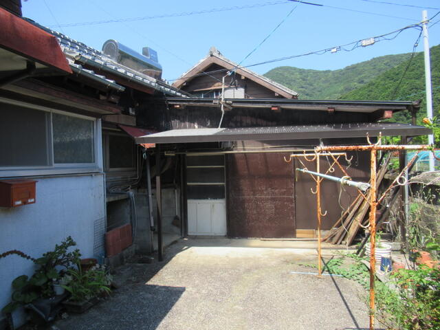 detached 大分県佐伯市米水津大字浦代浦 地図を見る