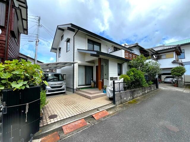 house for sale in Saiki, Oita | ¥16,800,000 | 4LDK | Akiyama house fi…