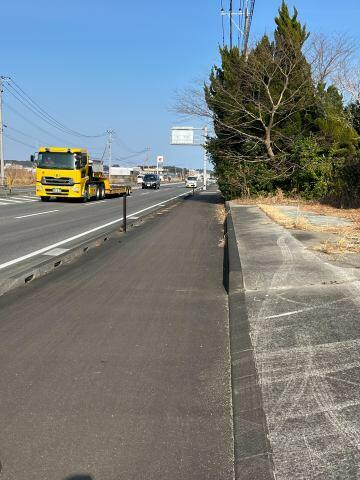 現地土地／前面道路を含む現地