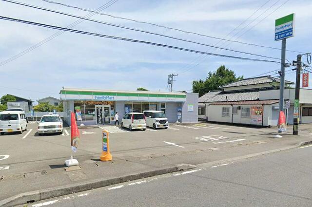 ファミリーマート希望ヶ丘団地入口店 (1,019m)