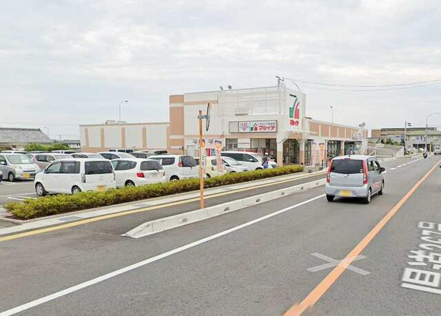 Ｍａｒｕｉｃｈｉ本郷店 (703m)
