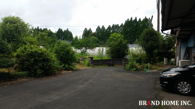 現地（駐車場）／庭・駐車場