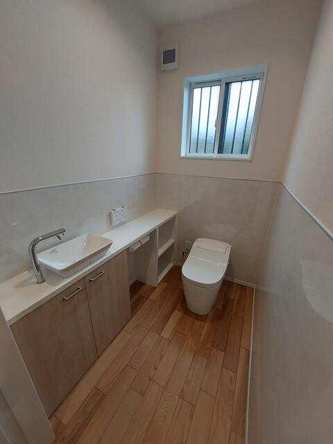 detached 宮崎県小林市南西方 地図を見る