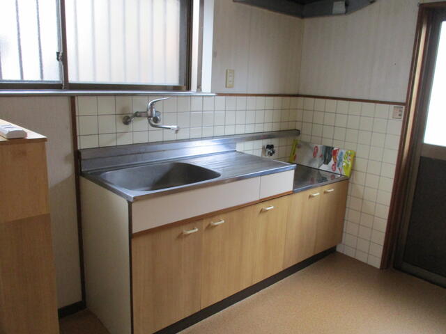 detached 宮崎県小林市堤