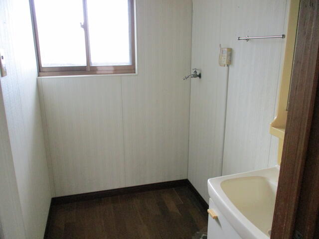 detached 宮崎県小林市堤