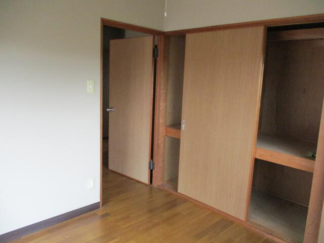 detached 宮崎県小林市堤