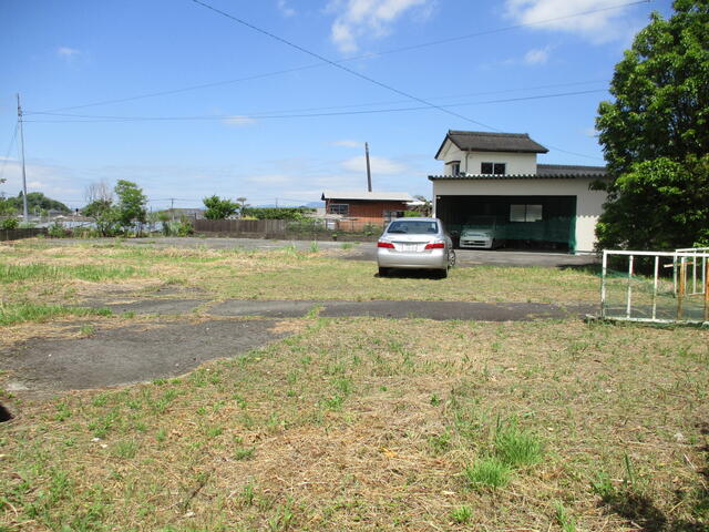 detached 宮崎県えびの市大字原田 地図を見る
