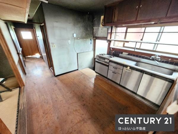 不明なタイトルの空間が広いです