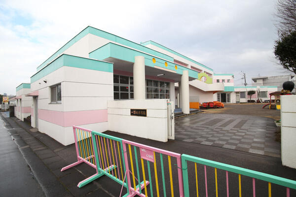 一万城保育園 (632m)