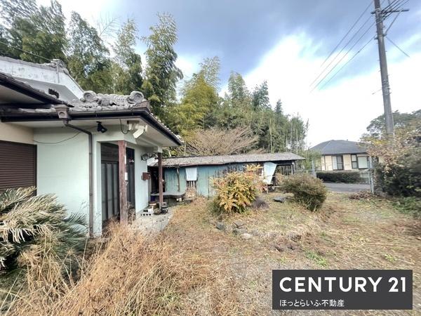 現地土地／現地土地写真で敷地の様子を確認できます