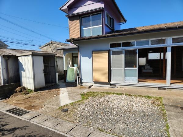 現地土地／現地土地写真で敷地が確認できます