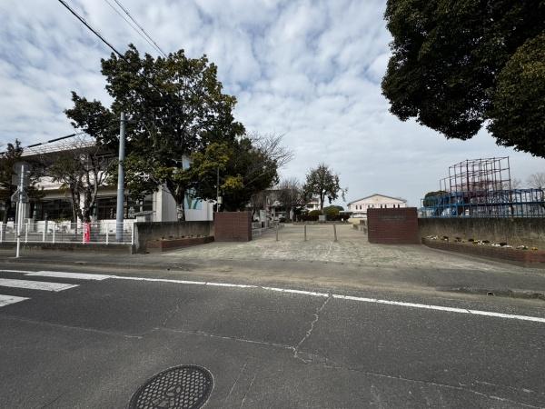 都城市立祝吉小学校 (1,944m)
