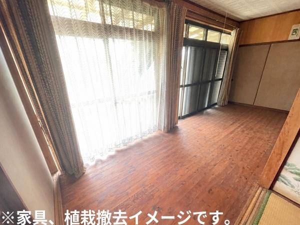 不明なタイトルの明るい空間です
