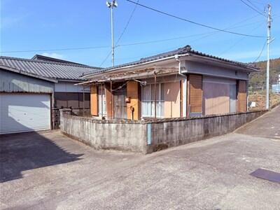 鹿児島県霧島市の一戸建て | 330万円 | 3DK | 136.43m² | Akiyama house finder