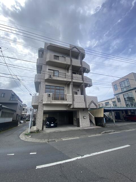 鹿児島県鹿児島市の一戸建て | 3580万円 | 4DK | 79.54m² | Akiyama house finder