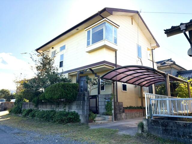 鹿児島県霧島市の一戸建て | 1180万円 | 3LDK | 197.36m² | Akiyama house finder