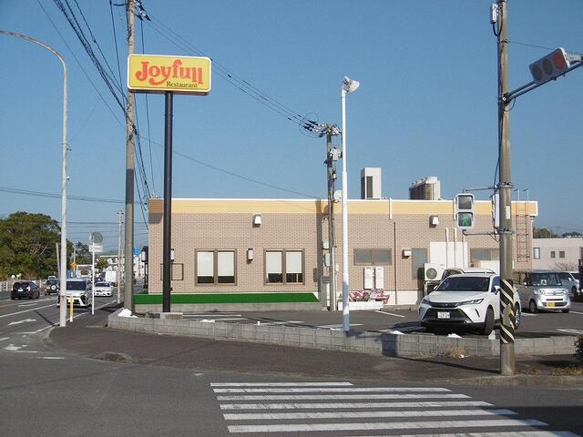 ジョイフル鹿児島市来店 (294m)