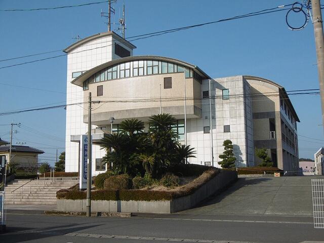 いちき串木野市役所市来庁舎 (504m)