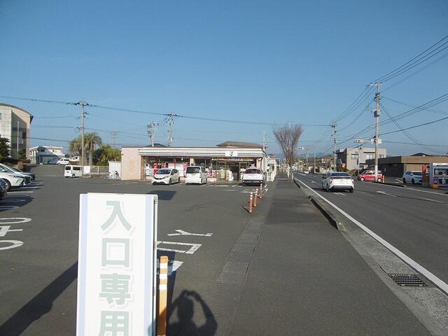 セブンイレブンいちき庁舎前店 (362m)