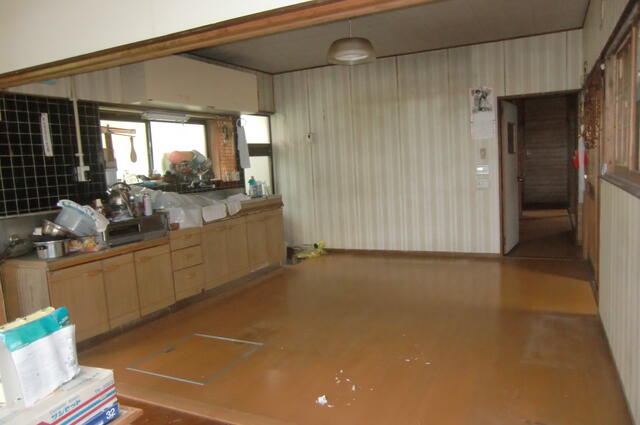 detached 鹿児島県伊佐市菱刈南浦 地図を見る