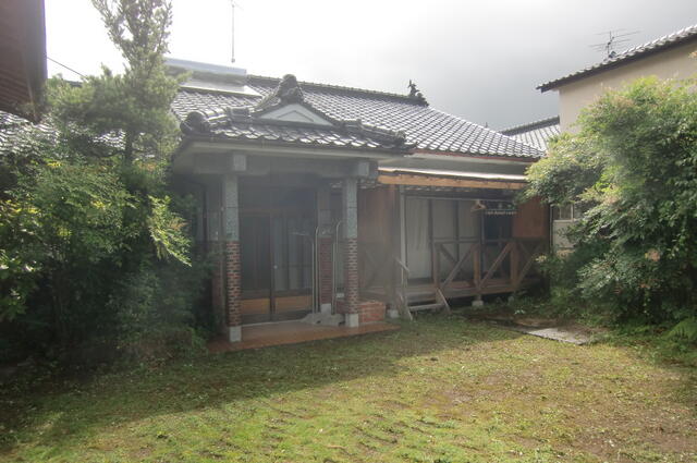 detached 鹿児島県伊佐市菱刈南浦 地図を見る