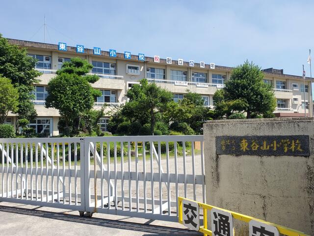 鹿児島市立東谷山小学校 (1,594m)