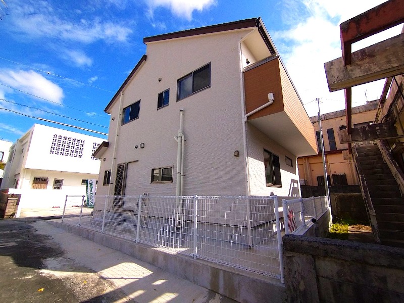 detached 沖縄県糸満市字与座 地図を見る